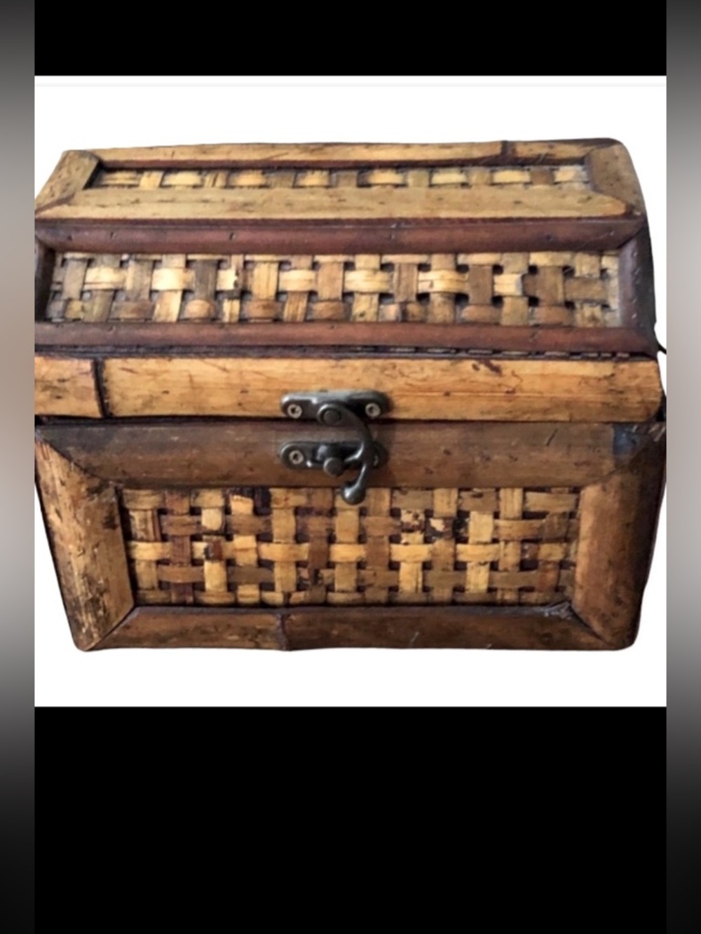 Large Wicker chest jewelry Box jewelry or storage box